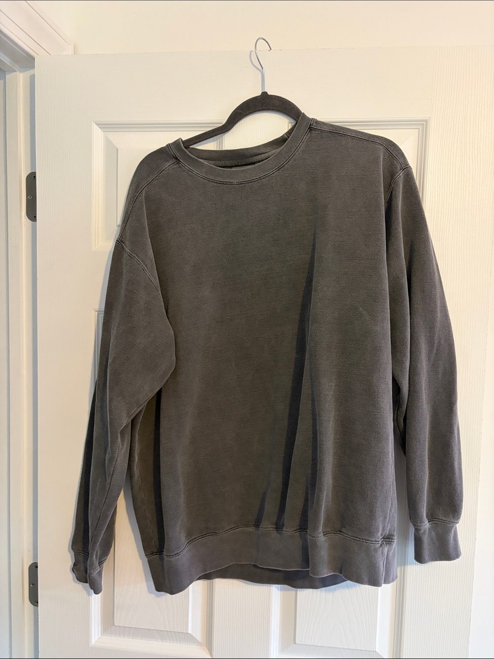 Comfort Colors Crewneck Sweatshirt in Charcoal